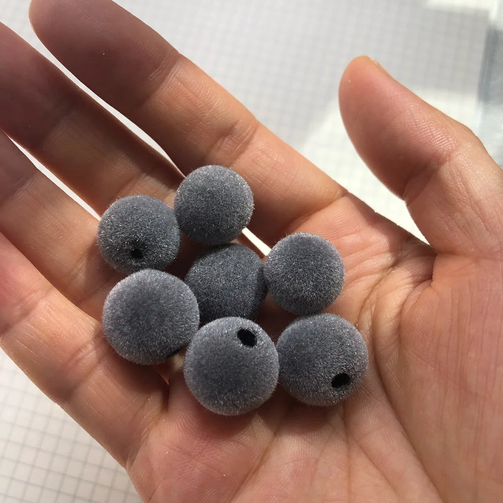 2026 Wholesale Multi Colors Velvet Beads 500pcs Per Pack 10mm 12mm DIY Acrylic Burgundy Velvet Beads for Bag Making