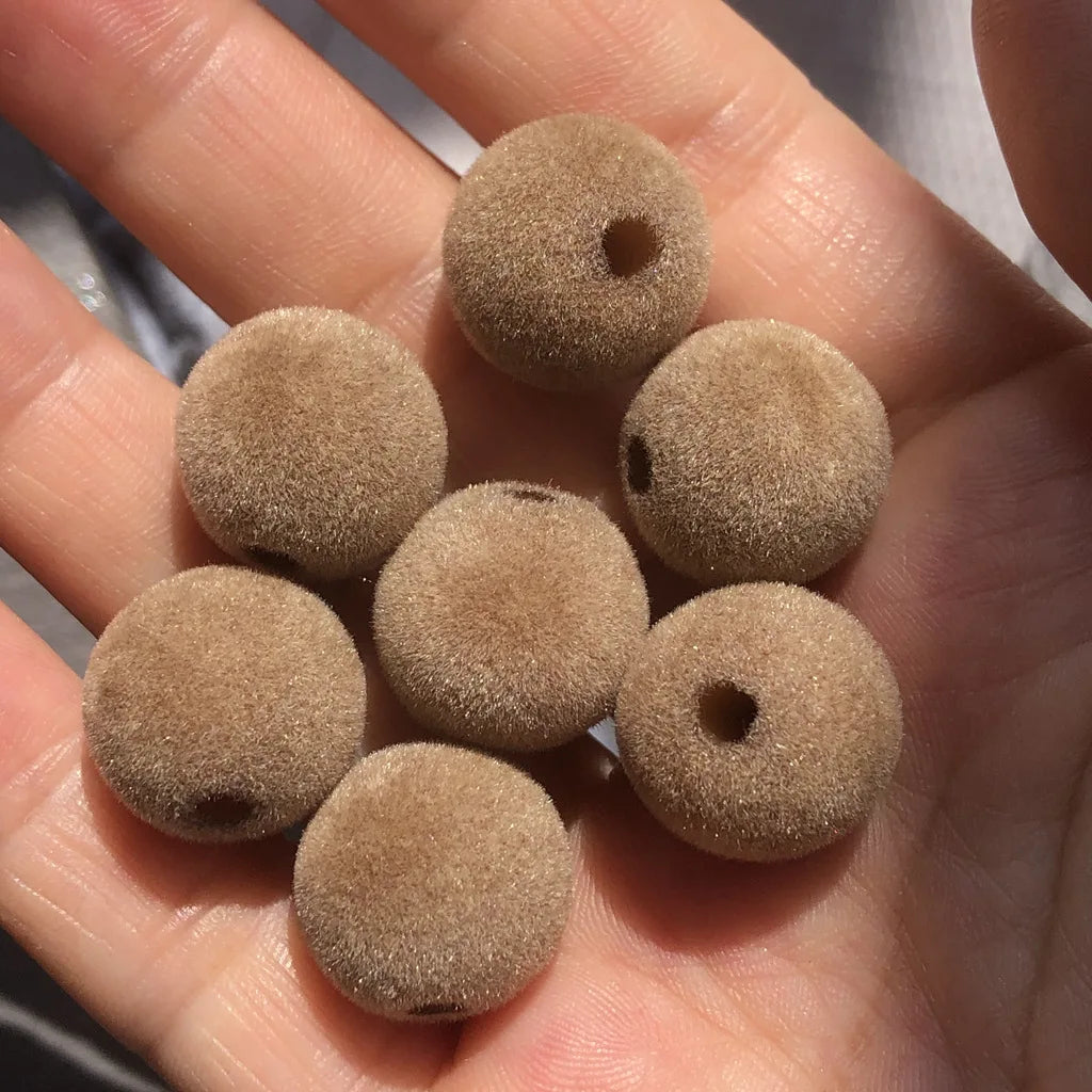 2026 Wholesale Multi Colors Velvet Beads 500pcs Per Pack 10mm 12mm DIY Acrylic Burgundy Velvet Beads for Bag Making
