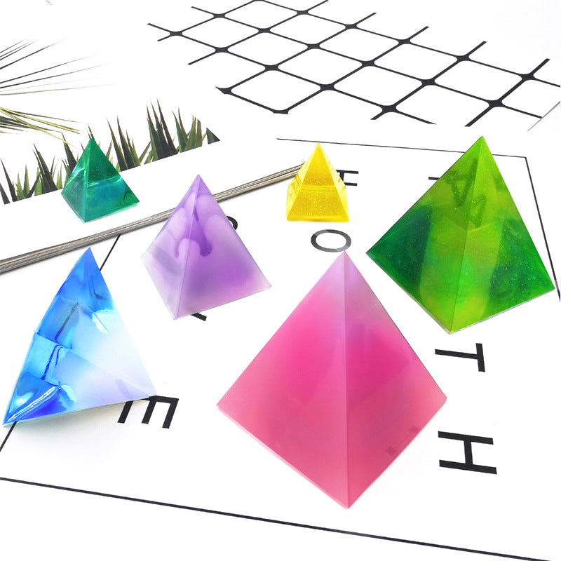 Factory DIY silicone crystal pyramid drop mold thickened anti-deformation mirror mold resin ornaments mold